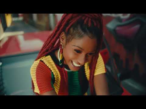 Kofi Kinaata  - Effiakuma Love (Official Video)