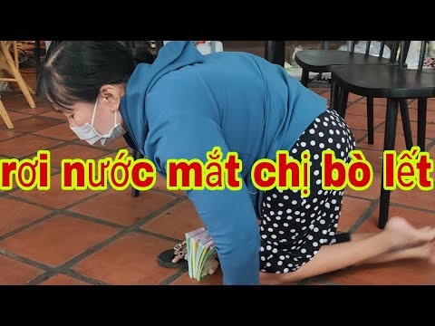 Rơi nước mắt chị gái bò lết nuôi con ăn học