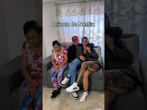 Viendo 👀 una buena película🍿🤭