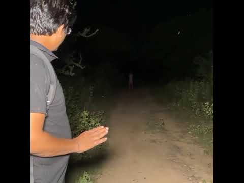 Real Ghost Walk On Road |रात 12 बजे । भूतिया लड़की | Haunted Devil Baby Girl Live Ghost