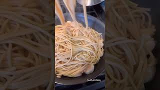 Quick Garlic Spinach Pasta