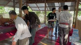 2 พฤศจิกายน 2567 บรรยากาศพระสงฆ์รับบิณฑบาตรอบพระธาตุพุทธวงศ์ งานกฐิน