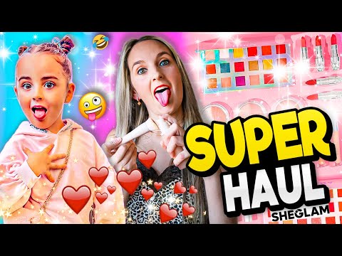 Probando MAQUILLAJE de SHEGLAM 💖 SUPER HAUL con Mi HIJA de 4 AÑOS 🤪 ¿Quién Sabe Más? 😅😍