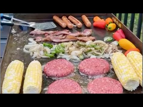 Labor Day Grilling: Burgers and Hotdogs 😋