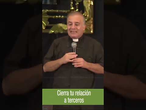 Cierra tu relación para evitar que entren terceros 🗣 #PadreAngelEspinosa #Shorts #TeleVID