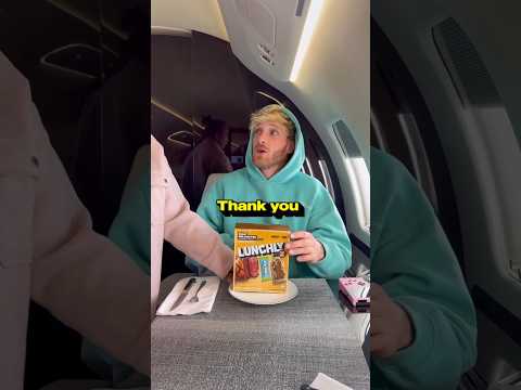 Logan Paul tries NEW Lunchly Beef Wellington PRIME #lunchly #drinkprime #prime #loganpaul #ksi