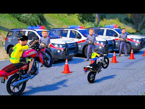 DANDO TRABALHO PARA POLICIA DE MOTO ROUBADA COM MEU SOBRINHO no GTA 5 O FILME