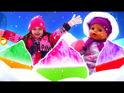 🍦 Maya et Lina font une énorme glace à partir de neige ! Jeux d'hiver pour enfants avec Baby Born