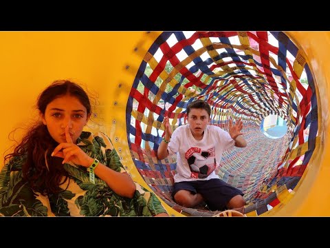 Heidi y Zidane juegan al escondite en el parque infantil | Heidi y Zidane