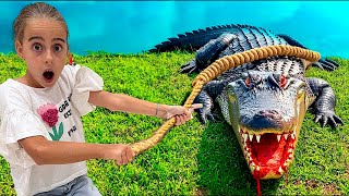 ME ATACA un COCODRILO GIGANTE en la PISCINA **TOXICA** y Lo AGARRE con una CUERDA!