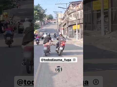 Tentou Derrubar O PM Na Fuga🚨🤯#grau #244 #fuga #moto #sograu #fyp #fy #fypシ #viral #viralvideo#bhfyp