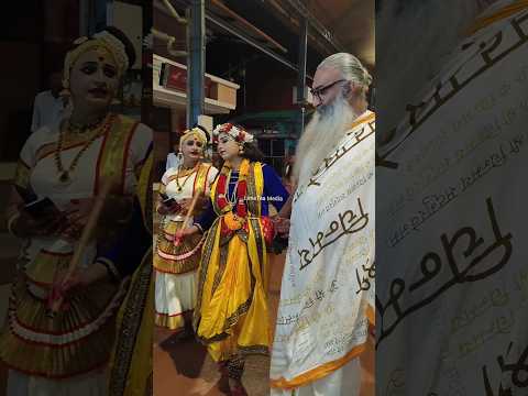 เดฆเดฟเดตเตเดฏ เดถเตเดฐเตเดงเตผ เดเตเดฐเดฟเดธเต เดเตเดเตเดเดจเต เดเดฃเตเดเดชเตเดชเตเตพ โค๏ธ #divyasreedhar #shorts #actors