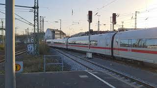 Br 101 schleppt ICE 3 in Düsseldorf ab