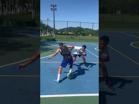 Drible para se livrar da marcação 🔥✅#futebol #skills #futsal #tutorial