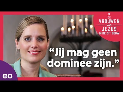 In dit gesprek praat Marleen Stelling met theologe Almatine Leene wat het betekent om vrouw te zijn in de 21e eeuw. Almatine droomde als klein meisje al van een leven als predikant, maar dit bleek een doodlopend pad in haar kerk. Ze gaf niet op en bleef vechten voor haar droom.
Eenmaal werkzaam als predikant ondervond ze aan den lijve wat de uitwassen kunnen zijn van machtsmisbruik door mannen. Ondanks alles blijft ze optimistisch: ‘gelijkheid van man en vrouw is iets dat we samen doen én kunnen.