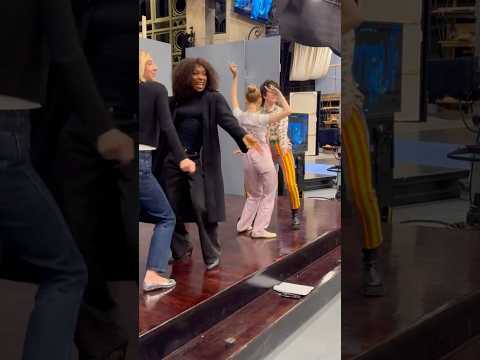 SNL Rehearsal of Ariana Grande’s Viral Espresso Parody Domingo
