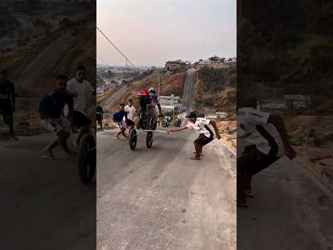 PEGA A RODA PEGA PEGA PEGA😂#youtubeshorts #humor #memepage #viraovideo #youtuber