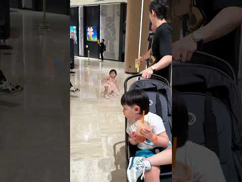 ONO wae klakuan bocah ini..