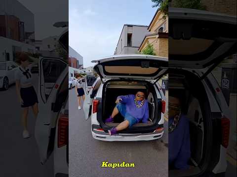 Bu muhafızın sahibinin araba kapısını açabilmesi inanılmaz#shortvideo