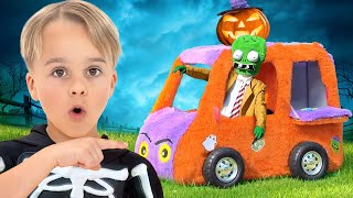 เด็กๆ เล่นฮาโลวีน หลอกหรือเลี้ยง