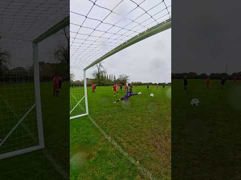 Rate this save 👀 #football #soocer #goalkeeper #goalkeepersaves #fyp