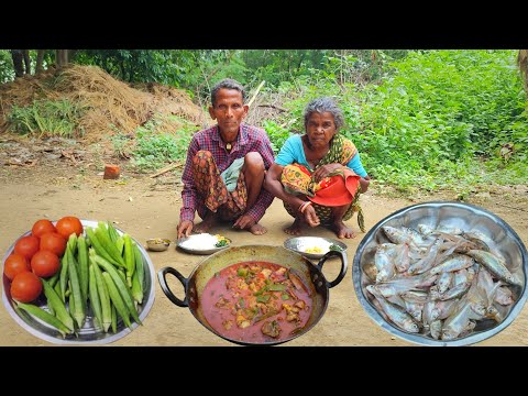 80 years old grandma cooking SMALL FISH with LADYFINGER CURRY and eating || rural life india