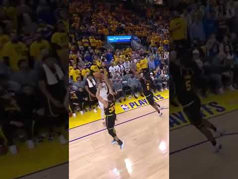 Steph Curry Gets a BLOCK! 😱