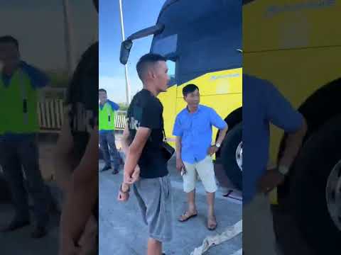xe khách chạy thế này là tài xế buồn ngủ nè