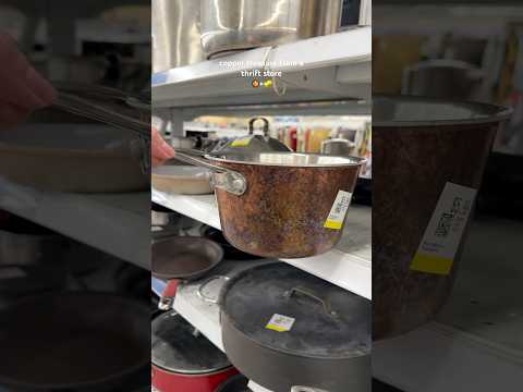 Let’s give this pot a second life! 😍 #thrifty #asmr #cleantok