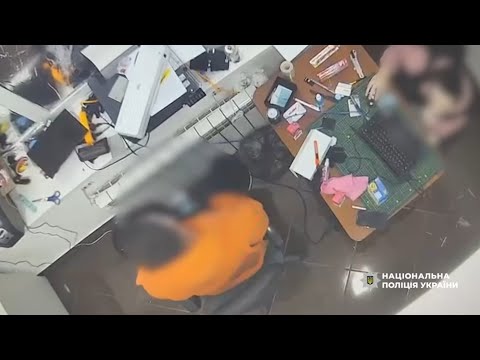 На Кіровоградщині викрили угруповання, які виготовляли та збували підроблені документи з голографічними захисними елементами, - Нацполіція