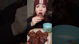 Brownies 🤎 #mukbang #asmr #dessert #fypシ #food #brownie