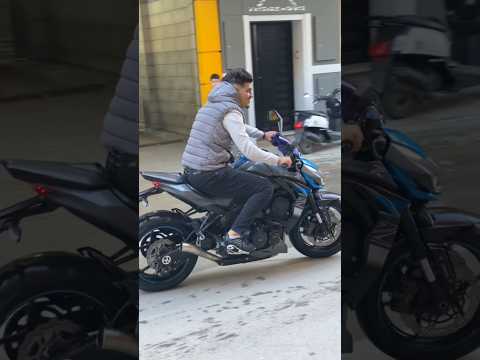 Kawasaki Z1000 Akrapovic GP
