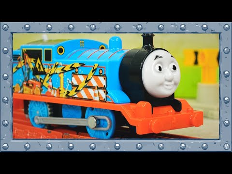 Ultimate Engine Showdowns: Thomas vs. James & Rebecca vs. Henry!