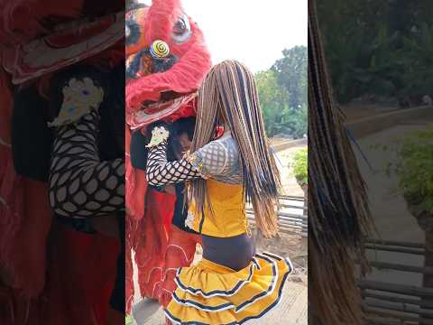 Barongsai Nakal Rika Di tarik