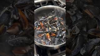 Easy Mussels in Hell's Kitchen Cookware