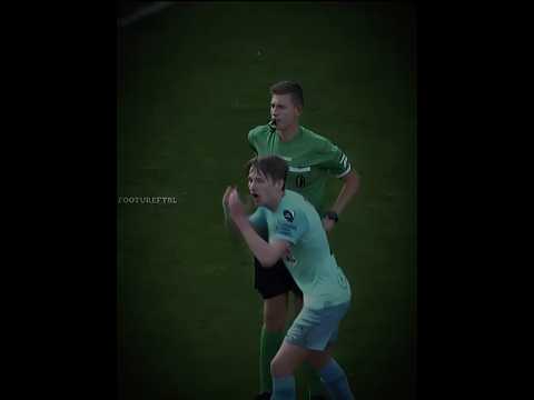 Other Players Receiving Yellow Card + This Player