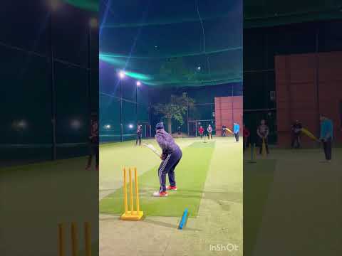 18 runs to win in 3 balls #cricket #cricketshorts #cricketnews #boxcricket