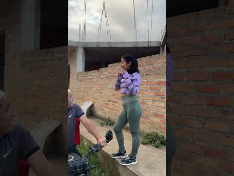 Llevando a mi vecina