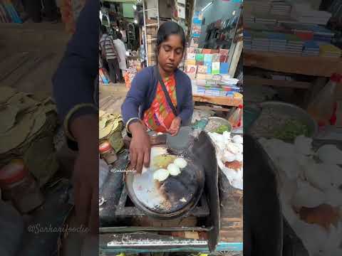 Aunty boil egg fry #streetfood #shorts #sarkarifoodie