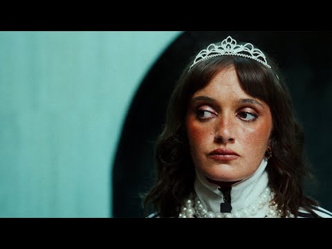 Carolina Deslandes - Plot Twist (10h00)