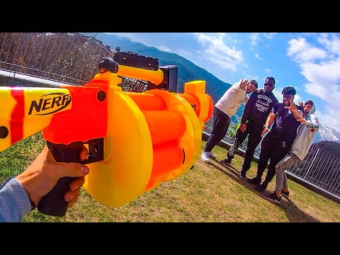 24 HORAS DE BROMAS A MIS AMIGOS CON NERF !! LE DISPARO CON TODAS LAS NERF !! Makiman