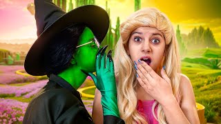 I Have A SeCreT! I’m Breaking Into Oz’s House! WICKED Sister Skit!