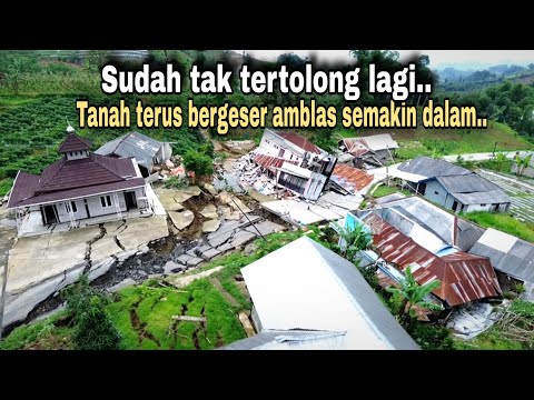 TANAH TERUS BERGERAK AMBLAS SEMAKIN DALAM. INILAH  MUSIBAH DI DESA RATAMBA BANJARNEGARA.