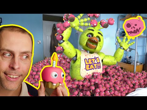10,000 cupcakes vs real fnaf chica.
