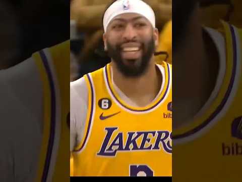 Anthony Davis Laugh after tipping into the Warriors basket 😂 #nba #shorts