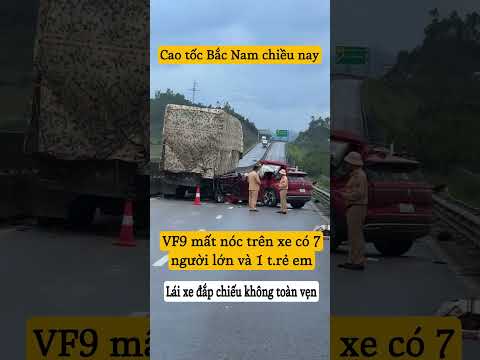 Chiều nay trên cao tốc Bắc Nam gần nút giao Nghi Sơn hướng Thanh Hoa đi NghệAn. VF9 chỉ còn 1 chỗ