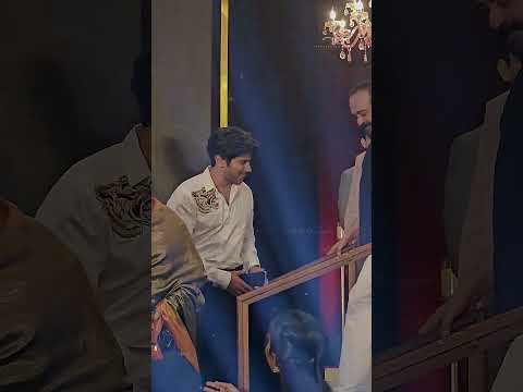 ദുൽകറിന്റെ വിനയം കണ്ടോ ഭാഗ്യ സുരേഷിന്റെ കല്യാണ വേദിയിൽ   #dulquersalmaan  #sureshgopi #shorts