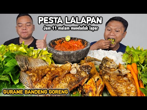 Lapar tengah malam ! Mukbang ikan gurame bandeng goreng + aneka lalapan mentah + sambel terasi