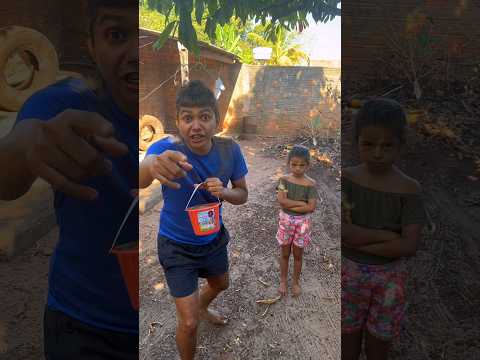 LAYLLA LEVOU BALDE DE AREIA PRA ELA😂😂😂