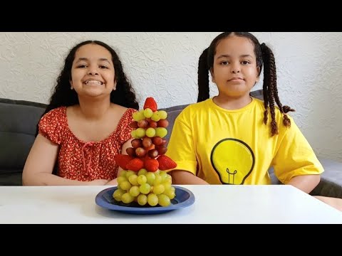 ÁRVORE DE NATAL DE FRUTAS - RICHELLE E RIHANA